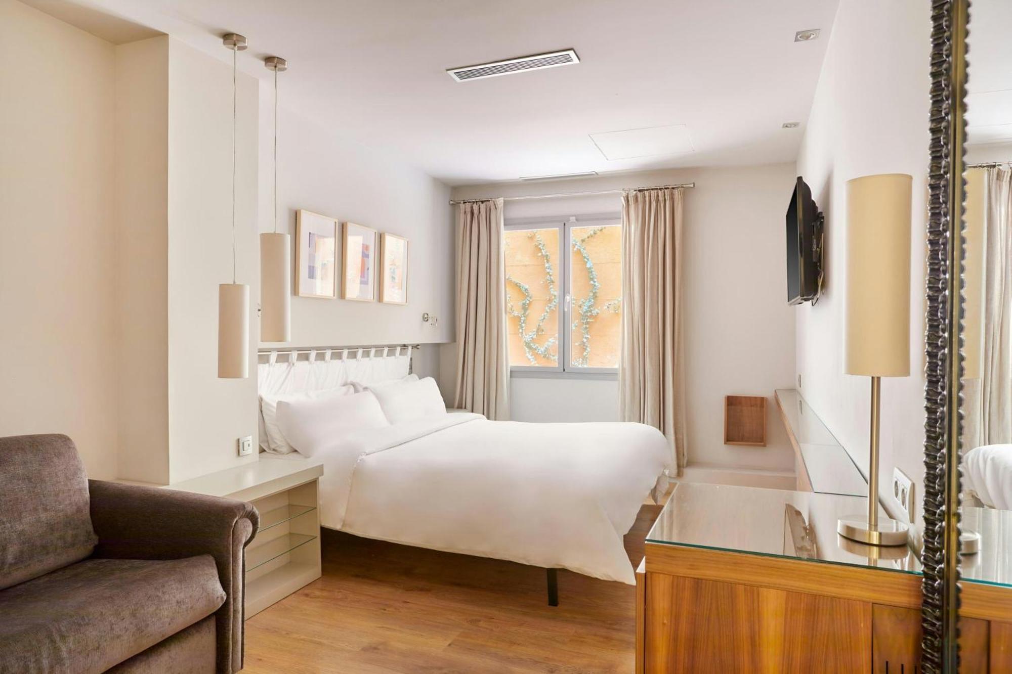 Vasanta Hotel Eixample, Sonder By Marriott Bonvoy Барселона Екстер'єр фото